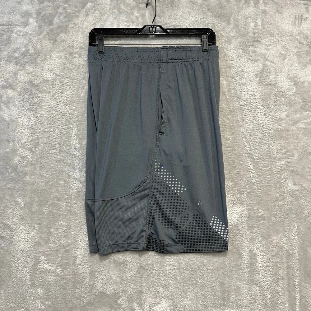 Under Armour Shorts Men XL Gray Graphic Print Loose Fit Athletic Gym Workout